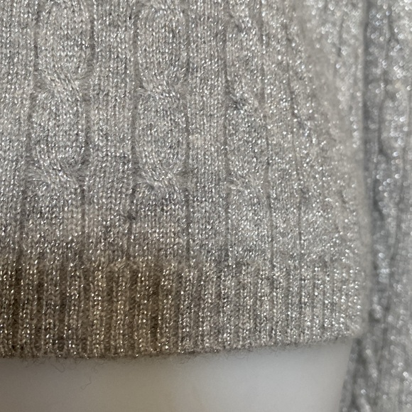 Charter Club 100% cashmere V Neckline, cable knit, women’s Warm/Soft Sz Lrg - Picture 7 of 11